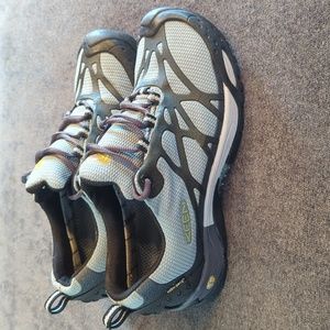 Keen Shellrock Hiking Shoes